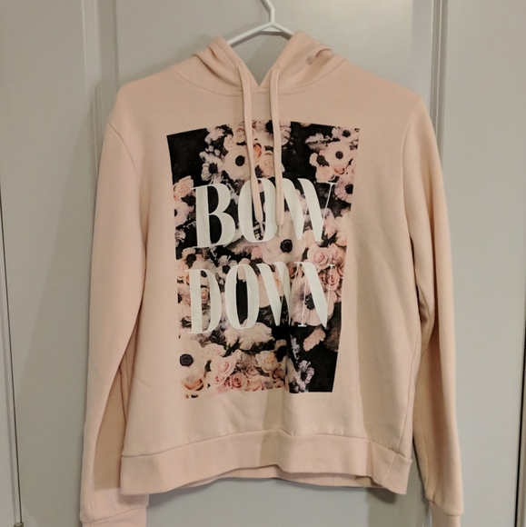 Sweater - Picture 3 of 4